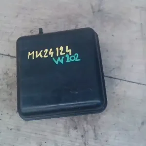 MERCEDES C (W202) 1993-2000 Vákuum tároló doboz bontott alkatrész Nézd meg most