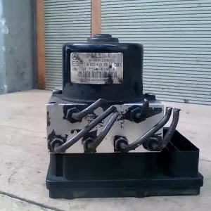 Szuper akció MERCEDES C (W203) 2000.06.01-2006.12.31 Abs kocka1.8i bontott alkatrész