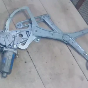 MERCEDES C (W202) 1993-2000 Bal első ablakemelő szerkezet elektromos 4 ajtós bontott alkatrész Rendeld meg most