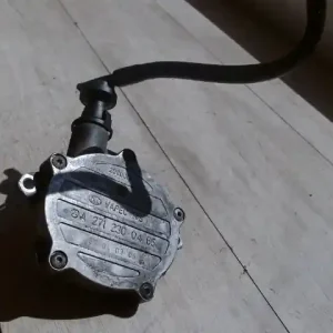 MERCEDES C (W203) 2000.06.01-2006.12.31 Vákuumpumpa 1.8i bontott alkatrész Expressz kézbesítés