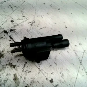 Expressz kézbesítés MERCEDES C (W204) 07.01.01-16.12.31 Vákuum szelep 2.1d bontott alkatrész