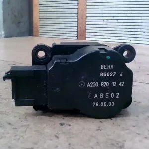 Exkluzív ajánlat MERCEDES E(W211) 2002.04.01-2006.06.30 Fűtésszabályzó zsalu állító motor bontott alkatrész