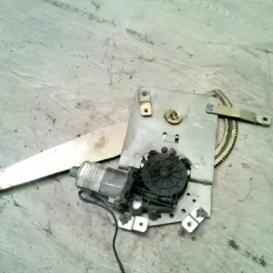 Outlet MERCEDES SPRINTER 95-00 Jobb első ablakemelő szerkezet elektromos bontott alkatrész