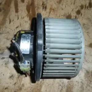 Biztonságos vásárlás MITSUBISHI CARISMA 95.05-99.07 Fűtőmotor bontott alkatrész