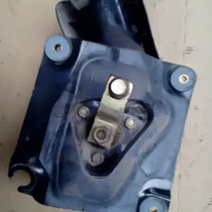 MITSUBISHI CARISMA 95.05-99.07 Ablaktörlő motor első bontott alkatrész Akciós ár