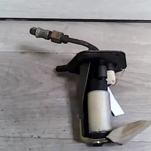 MITSUBISHI COLT 92-96 üzemanyag szivattyú bontott alkatrész Vedd meg online