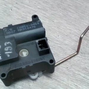 MITSUBISHI CARISMA 99.08- Fűtésszabályzó zsalu állító motor bontott alkatrész Kedvezményes ár