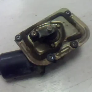 Nézd meg most MITSUBISHI COLT 86-89 Ablaktörlő motor első bontott alkatrész