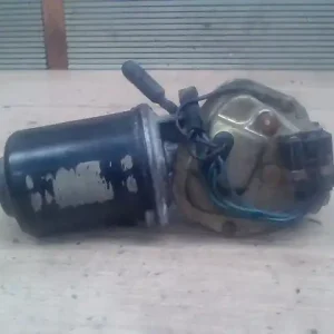 Gyors kiszállítás MITSUBISHI COLT 89-92 Ablaktörlő motor első bontott alkatrész