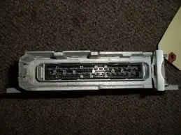 Outlet MITSUBISHI GALANT 92.11-96.10 Abs vezérlő elektronika 2.0inj bontott alkatrész