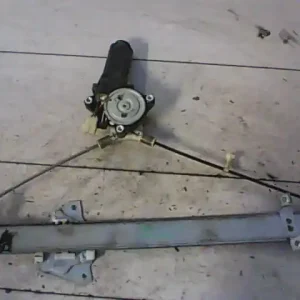 Árcsökkenés MITSUBISHI SPACE WAGON Jobb első ablakemelő szerkezet elektromosmotorral bontott alkatrész