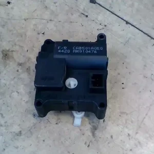 Kiárusítás MITSUBISHI Space Star 2000.09.01-2004.12.03 Fűtésszabályzó zsalu állító motor bontott alkatrész