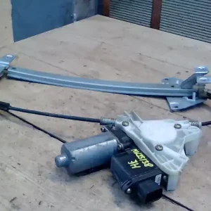 Azonnali szállítás MITSUBISHI Space Star 2000.09.01-2004.12.03 Jobb hátsó ablakemelő szerkezet elektromos 5 ajtós bontott alkatrész