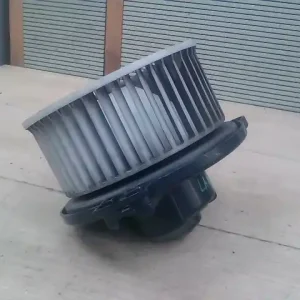 Legjobb ár MITSUBISHI LANCER 91-96 Fűtőmotor 1.6i bontott alkatrész