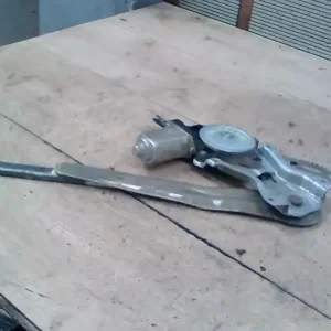 NISSAN ALMERA 00-03 Jobb hátsó ablakemelő szerkezet elektromos 4 ajtós bontott alkatrész Utolsó esély