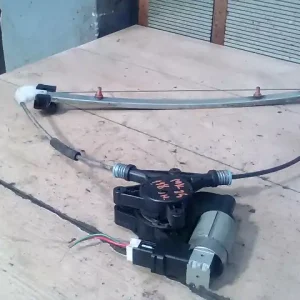 Azonnal elérhető NISSAN ALMERA 03- Jobb hátsó ablakemelő szerkezet elektromos 4 ajtós bontott alkatrész
