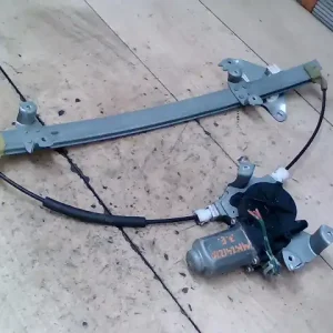 Kiárusítás NISSAN ALMERA 03- Jobb első ablakemelő szerkezet elektromos 4 ajtós bontott alkatrész