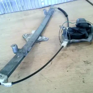 Vedd meg most NISSAN ALMERA TINO Bal első ablakemelő szerkezet elektromos bontott alkatrész