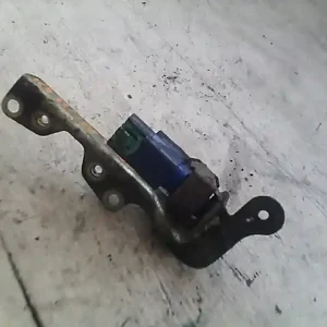 NISSAN ALMERA TINO Vákuum szelep 2.0i bontott alkatrész Különleges ajánlat