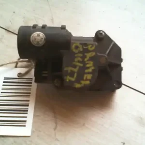 NISSAN PRIMERA P10 90.10-96.10 Fűtésszabályzó zsalu állító motor bontott alkatrész Bestseller