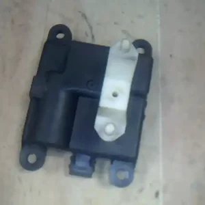 Utolsó esély NISSAN PRIMERA P12 2001-2007 Fűtésszabályzó zsalu állító motor bontott alkatrész