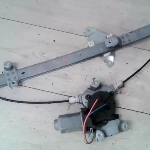 NISSAN PRIMERA P12 2001-2007 Jobb hátsó ablakemelő szerkezet elektromos bontott alkatrész Utolsó esély