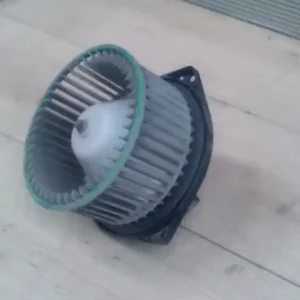 NISSAN SUNNY N14 91.03-95.09 Fűtőmotor bontott alkatrész Gyors kiszállítás