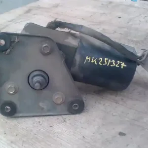 NISSAN VANETTE CARGO Ablaktörlő motor első bontott alkatrész Árcsökkenés