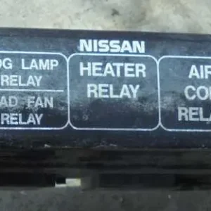 NISSAN VANETTE CARGO Relé csatlakozórelétartó bontott alkatrész Legkelendőbb