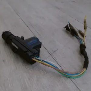 Azonnal elérhető OPEL ASTRA F 91-94 Bal első központi zár motor bontott alkatrész