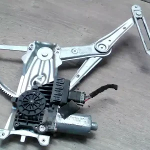 Bestseller OPEL ASTRA G 97-04 Jobb első ablakemelő szerkezet elektromos bontott alkatrész