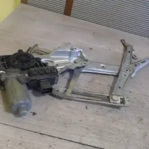 Vásárlói kedvenc OPEL ASTRA G 97-04 Jobb első ablakemelő szerkezet elektromos bontott alkatrész