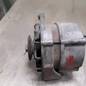 Árengedmény OPEL CORSA A 82-90 Generátor.benzines bontott alkatrész