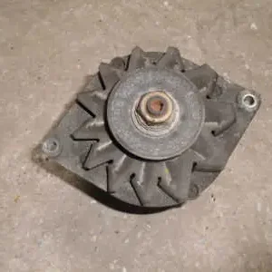 Bestseller OPEL CORSA A 90-93 Generátor.benzines bontott alkatrész