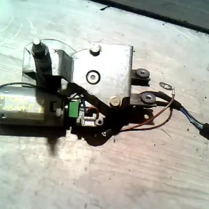 Árcsökkenés OPEL CORSA B 93-00 Ablaktörlő motor hátsó 3 ajtósbontott alkatrész