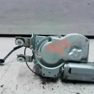 Alacsony ár OPEL CORSA B 93-00 Ablaktörlő motor hátsó 5 ajtós 2 vezetékes bontott alkatrész