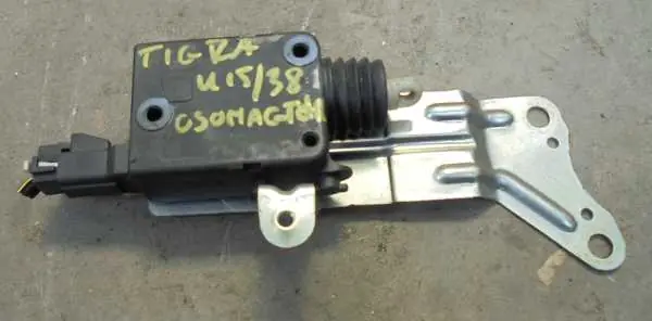 Szuper akció OPEL TIGRA Csomagtérajtó központi zár motor bontott alkatrész