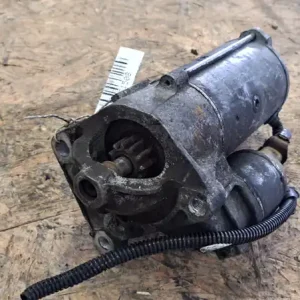 Bestseller OPEL VIVARO 01-06 önindító, dízel 1.9td bontott alkatrész