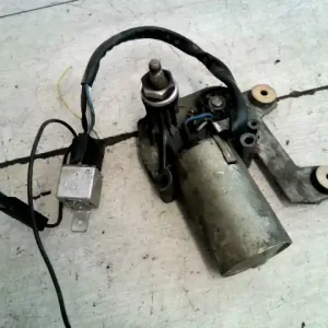 Biztonságos fizetés PEUGEOT 205 Ablaktörlő motor első bontott alkatrész