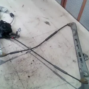 Szuper akció PEUGEOT 206 Bal első ablakemelő szerkezet elektromos bontott alkatrész