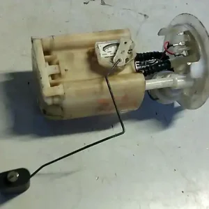 Azonnal elérhető PEUGEOT 206 üzemanyag szivattyú bontott alkatrész