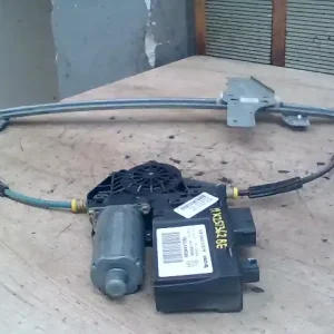 Árcsökkenés PEUGEOT 307 01-05 Bal első ablakemelő szerkezet elektromos bontott alkatrész