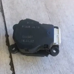 Akció PEUGEOT 307 01-05 Fűtésszabályzó zsalu állító motor bontott alkatrész