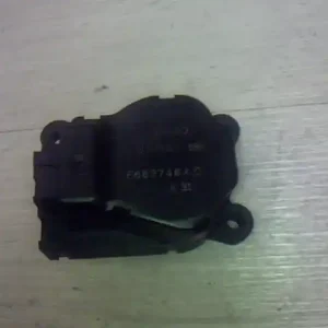 Azonnal elérhető PEUGEOT 308 07.09-11.04 Fűtésszabályzó zsalu állító motor bontott alkatrész