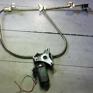 Utolsó esély RENAULT CLIO 90-96 Bal első ablakemelő szerkezet elektromos 3 ajtós bontott alkatrész