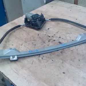 Vásárlói kedvenc RENAULT CLIO 98-01 Jobb első ablakemelő szerkezet elektromos bontott alkatrész