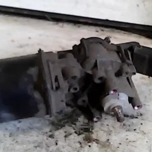 Újdonság RENAULT Kangoo 2003.01 - 2008.01 Ablaktörlő motor első 5 vezetékes bontott alkatrész