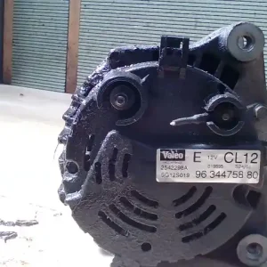 Akció RENAULT LAGUNA 00-05 Generátor.benzines 3.0i bontott alkatrész