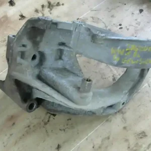 Vedd meg online RENAULT LAGUNA 94-98 Generátor tartó bak bontott alkatrész