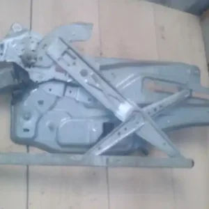 Vedd meg most RENAULT LAGUNA 98- Jobb első ablakemelő szerkezet elektromos 5 ajtós bontott alkatrész